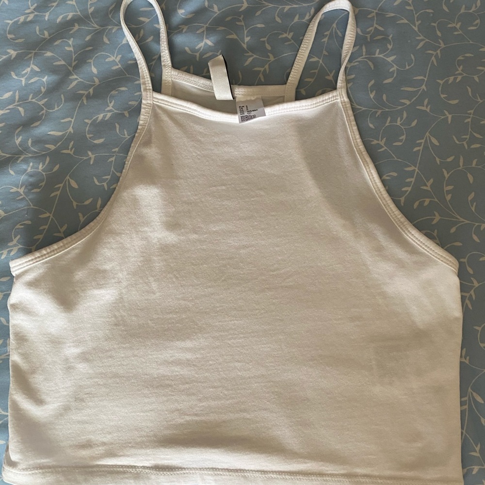 H&M HALTER CROPPED TANKS